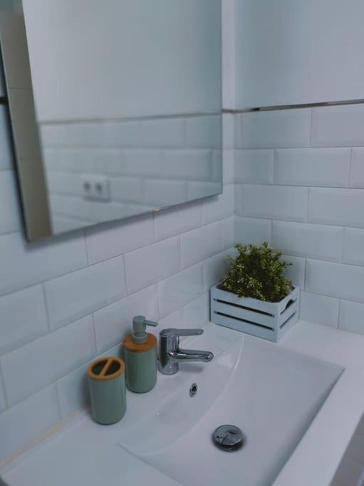Apartamento Acerota, Con Parking Gratuito Córdoba Kültér fotó
